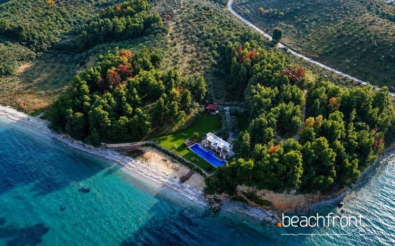 KIEFERNWALD & PRIVATES KÜSTENANWESEN | Insel Euböa | Griechenland | 496 m²