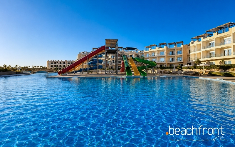 Holidays Park Resort Hurghada | Bezugsfertiges 1-Schlafzimmer-Apartment mit Blick auf den zweiten Hauptpool und privater Dachterrasse | 67,58 m² + 68,00 m² Dachterrasse